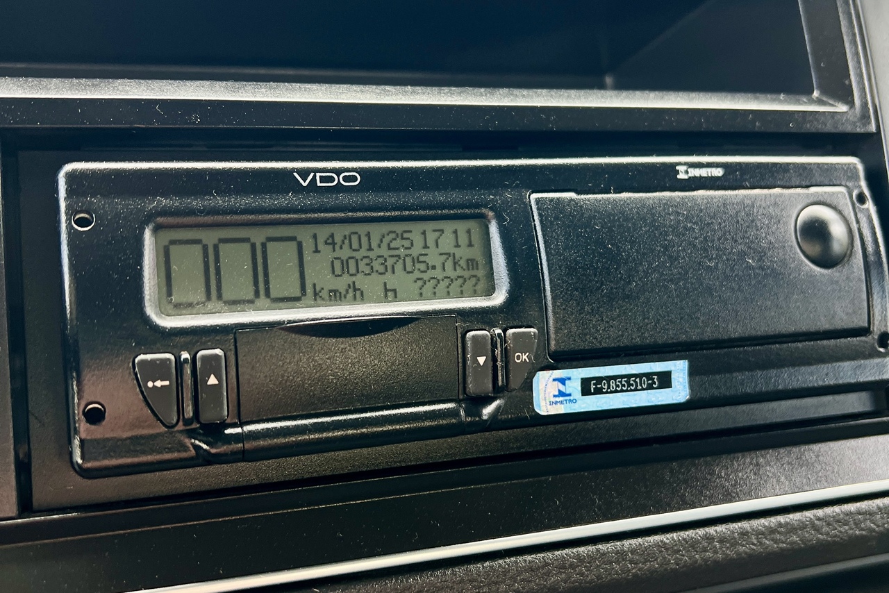 Volkswagen 11-180 Delivery  - 22/23 19