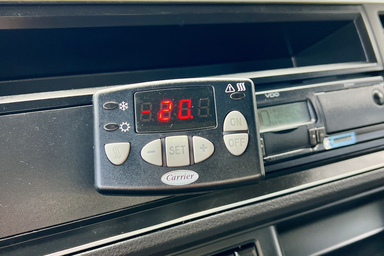 Volkswagen 11-180 Delivery  - 22/23 20