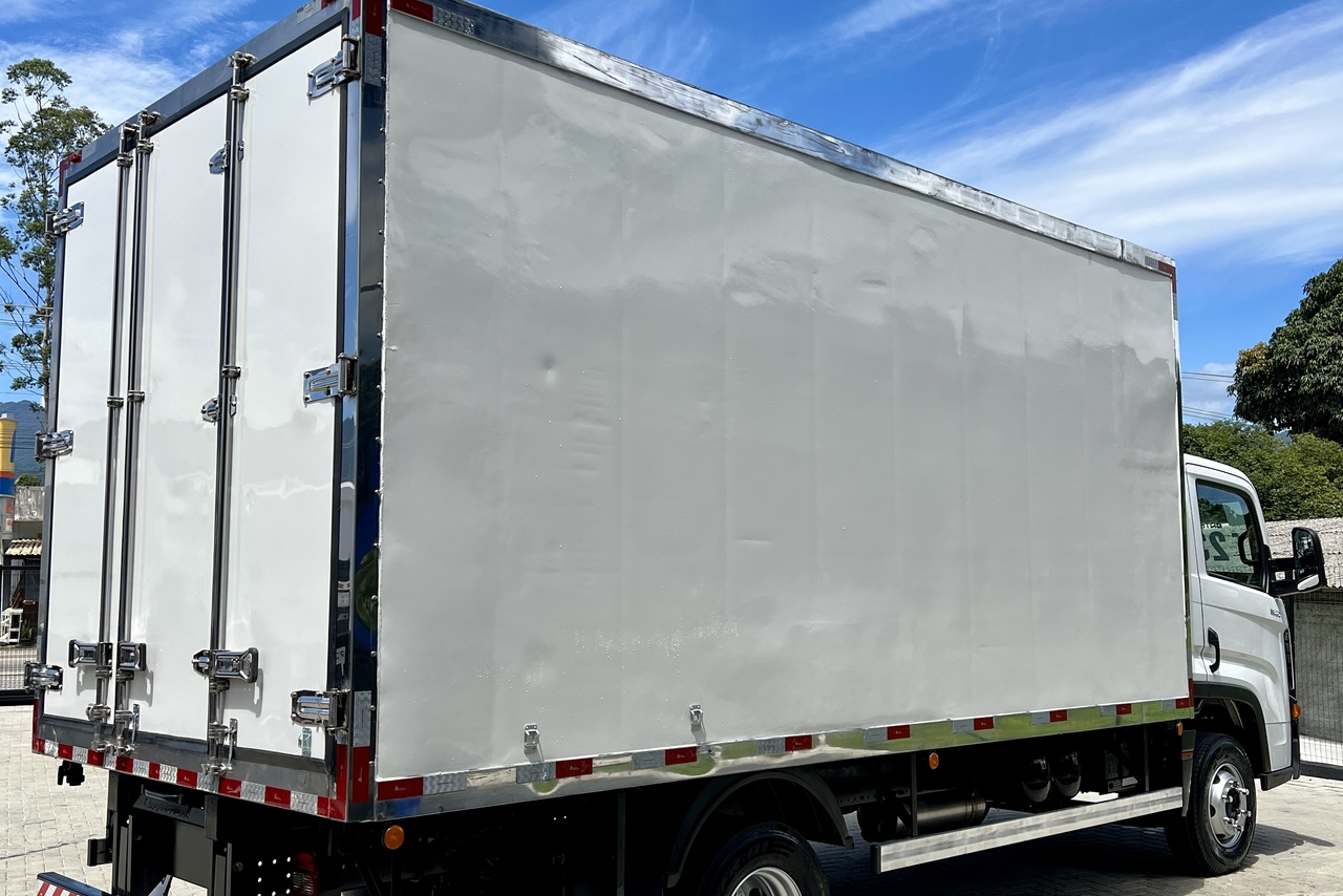 Volkswagen 11-180 Delivery  - 22/23 9