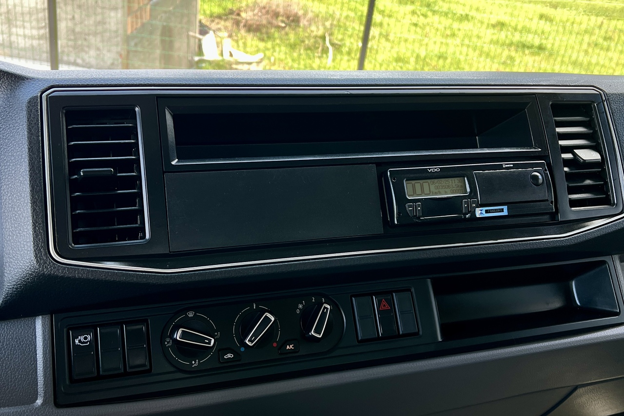 Volkswagen 11-180 Delivery  - 22/23 20