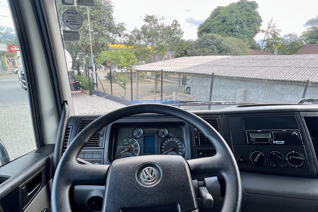 Volkswagen 24-260 Constellation 6x2 - 22/23 3