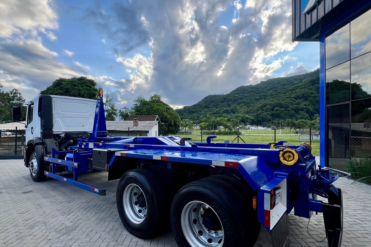 Volkswagen 24-260 Constellation 6x2 - 22/23 16
