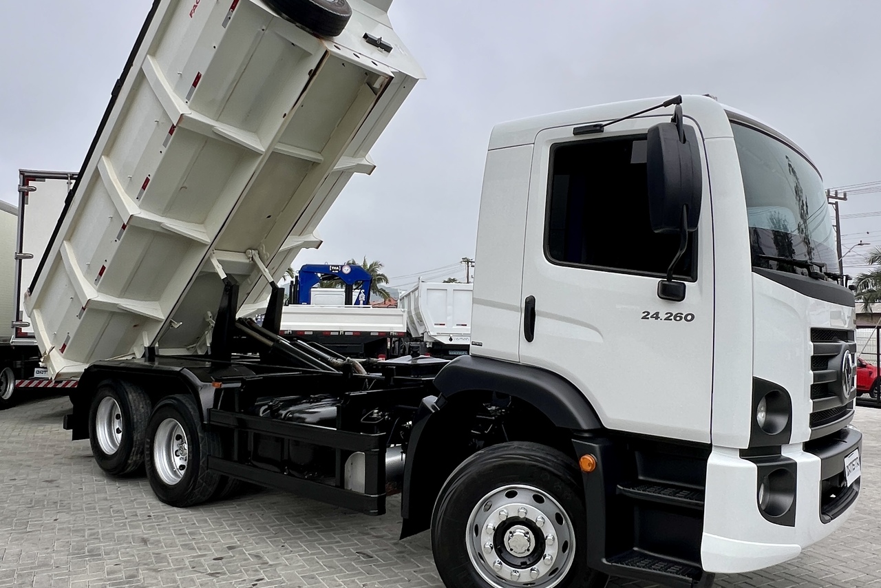 Volkswagen 24-260 Constellation 6x2 - 22/23 4