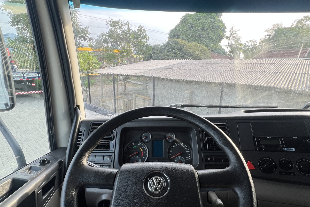 Volkswagen 24-280 E Constellation 6x2 - 17/18 10