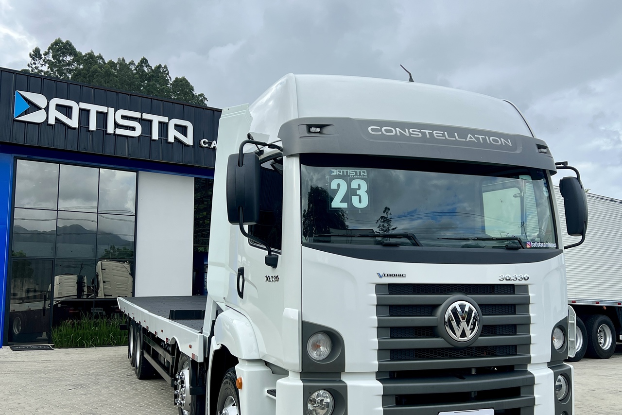Volkswagen 30-330 Constellation 8x2 - 22/23 4