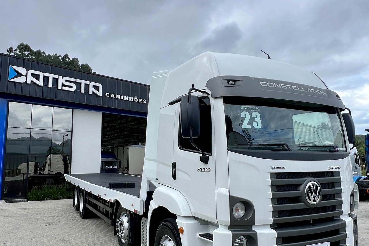Volkswagen 30-330 Constellation 8x2 - 22/23 17