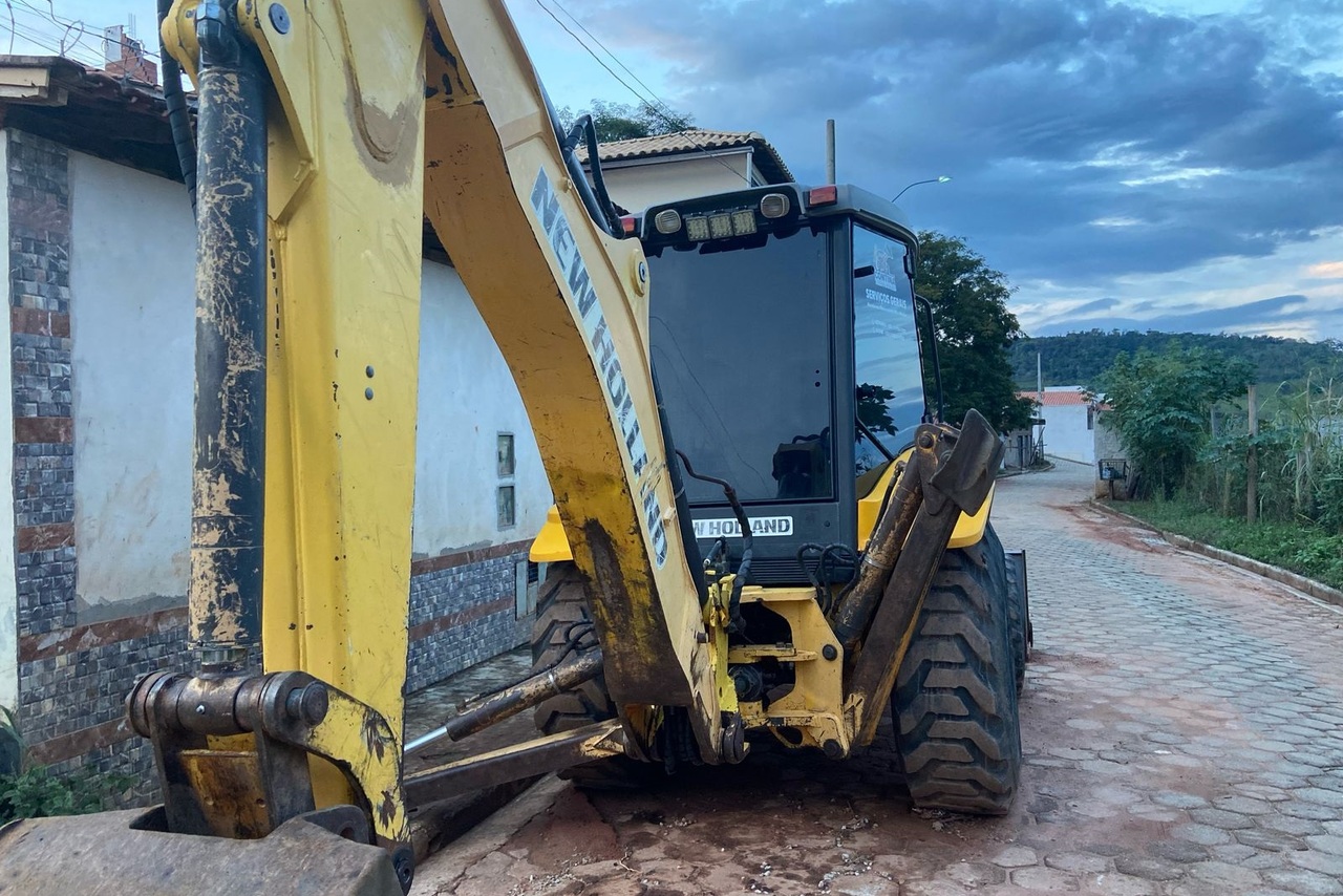 New Holland B110B - 14/14 4