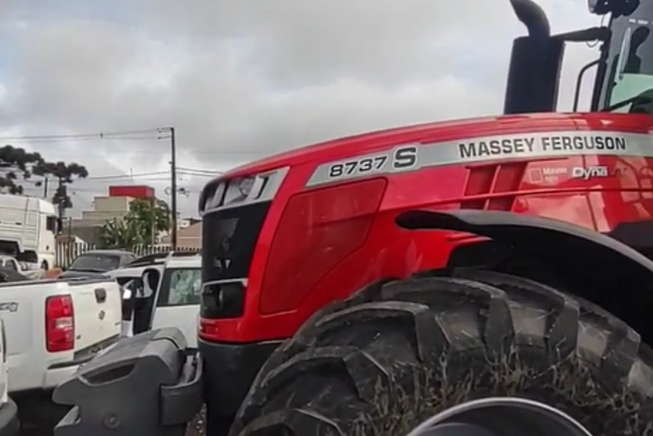 Massey Ferguson MF 8737 - 23/23 2