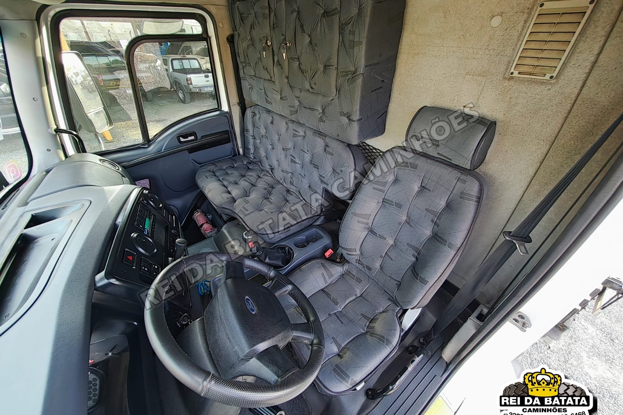 Ford Cargo1317 - 12/12 11