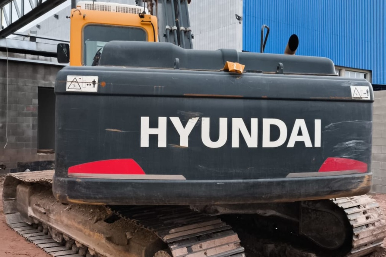 Hyundai R220 LC - 20/20 2