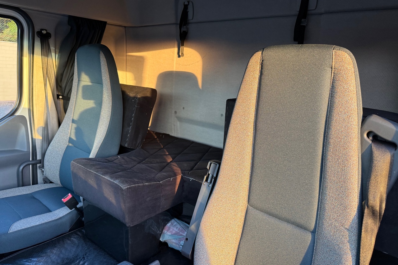Volvo VM 270 - 21/21 9