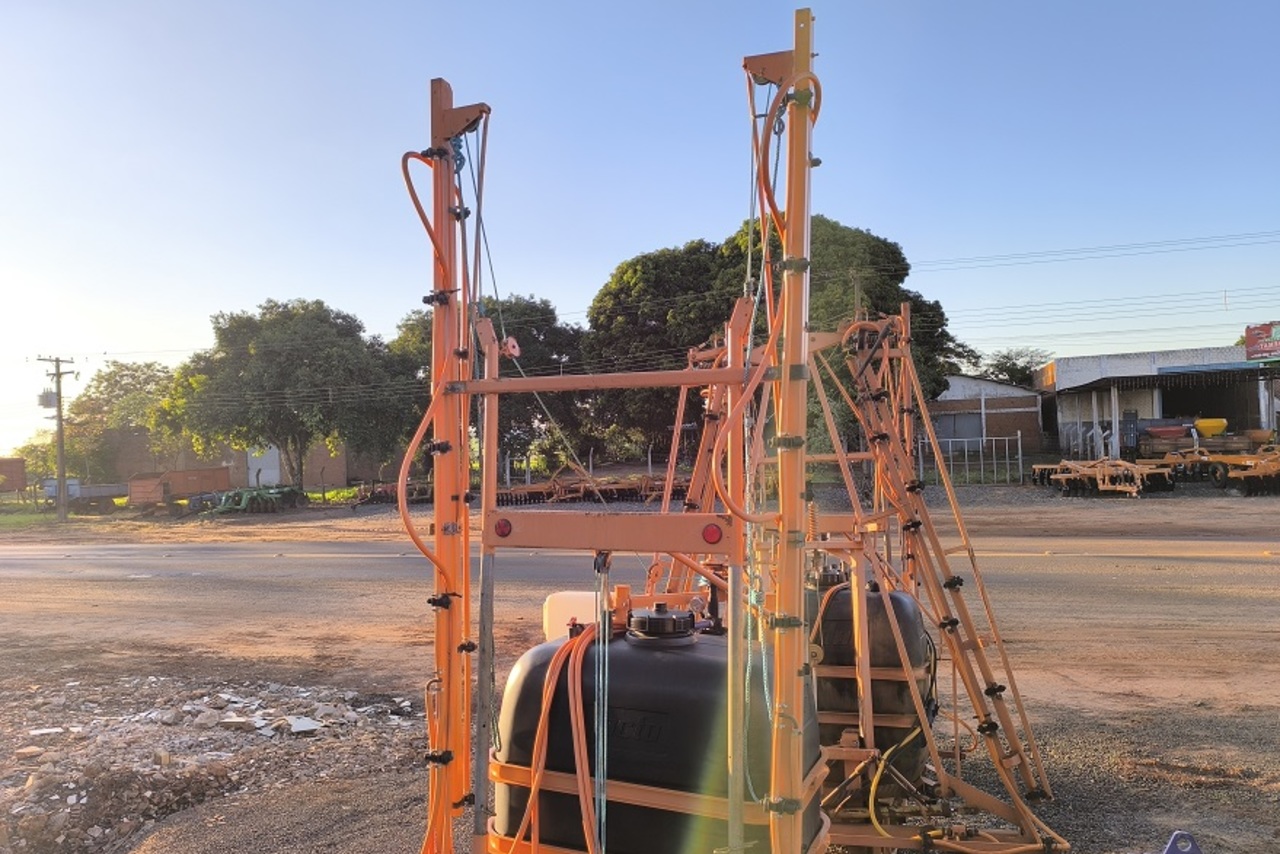 Jacto Barra 600 Litros - 00/00 5
