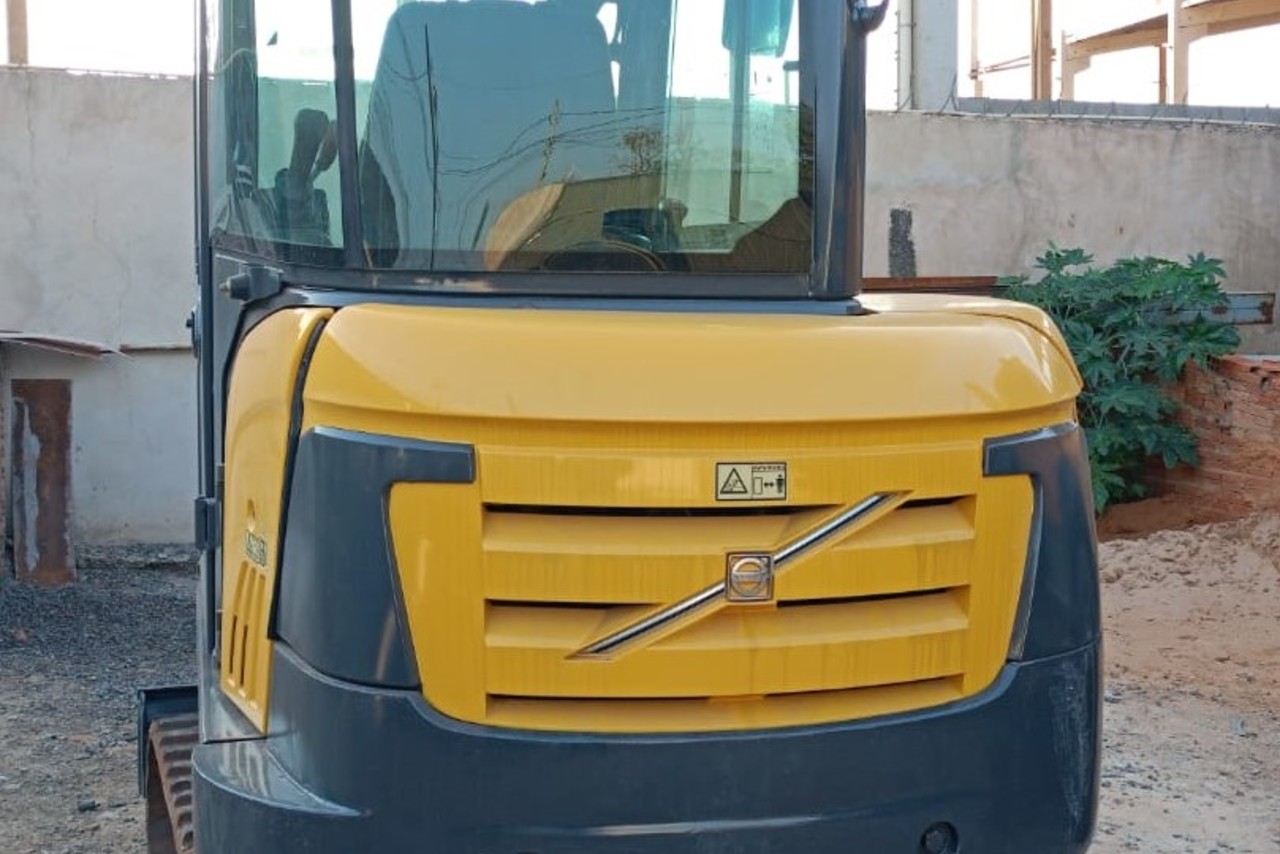 Volvo EC 27 - 17/17 7