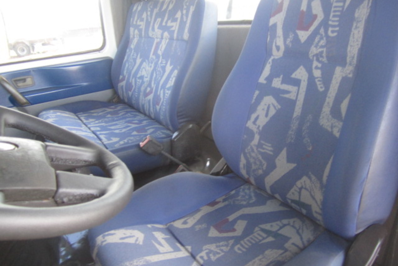 Volkswagen VW 17180 - 11/12 7