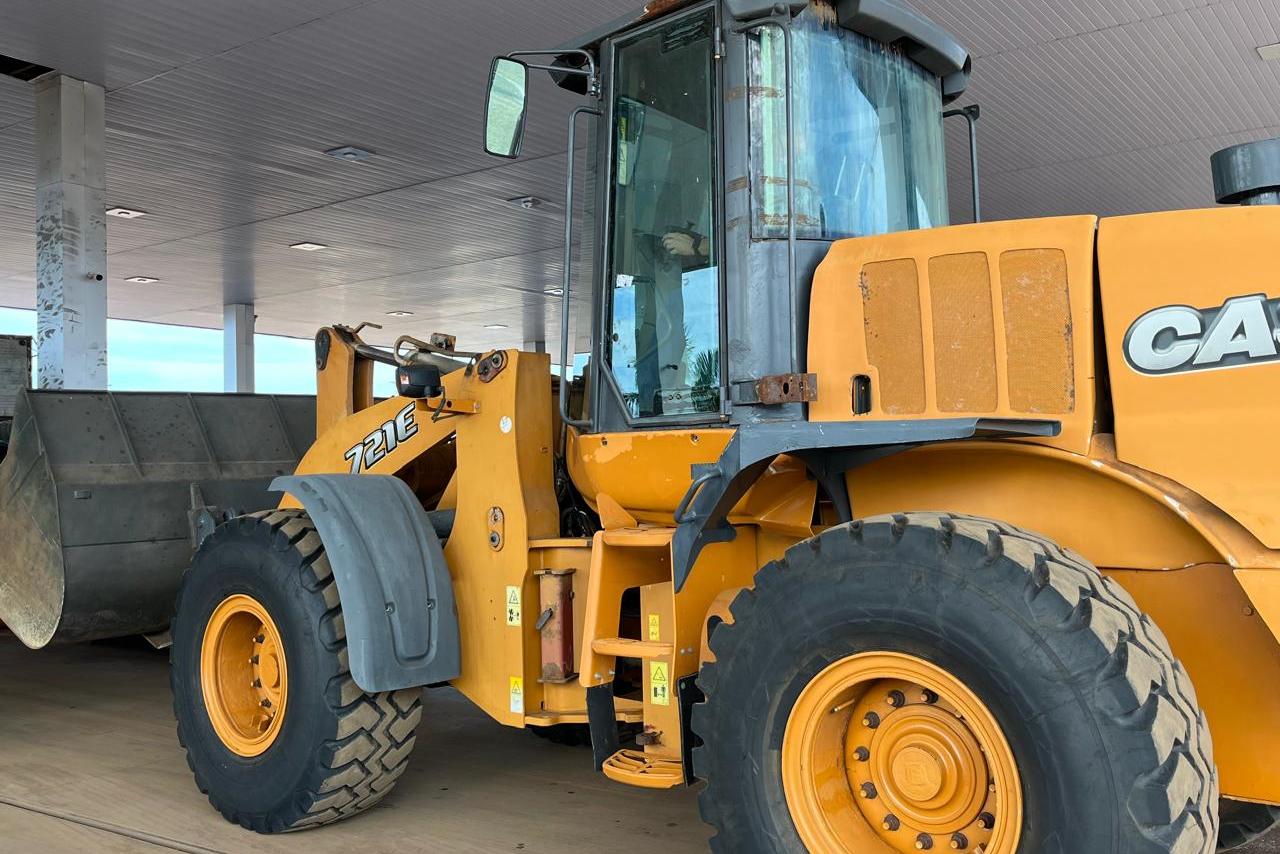 Case 721E - 15/15 2