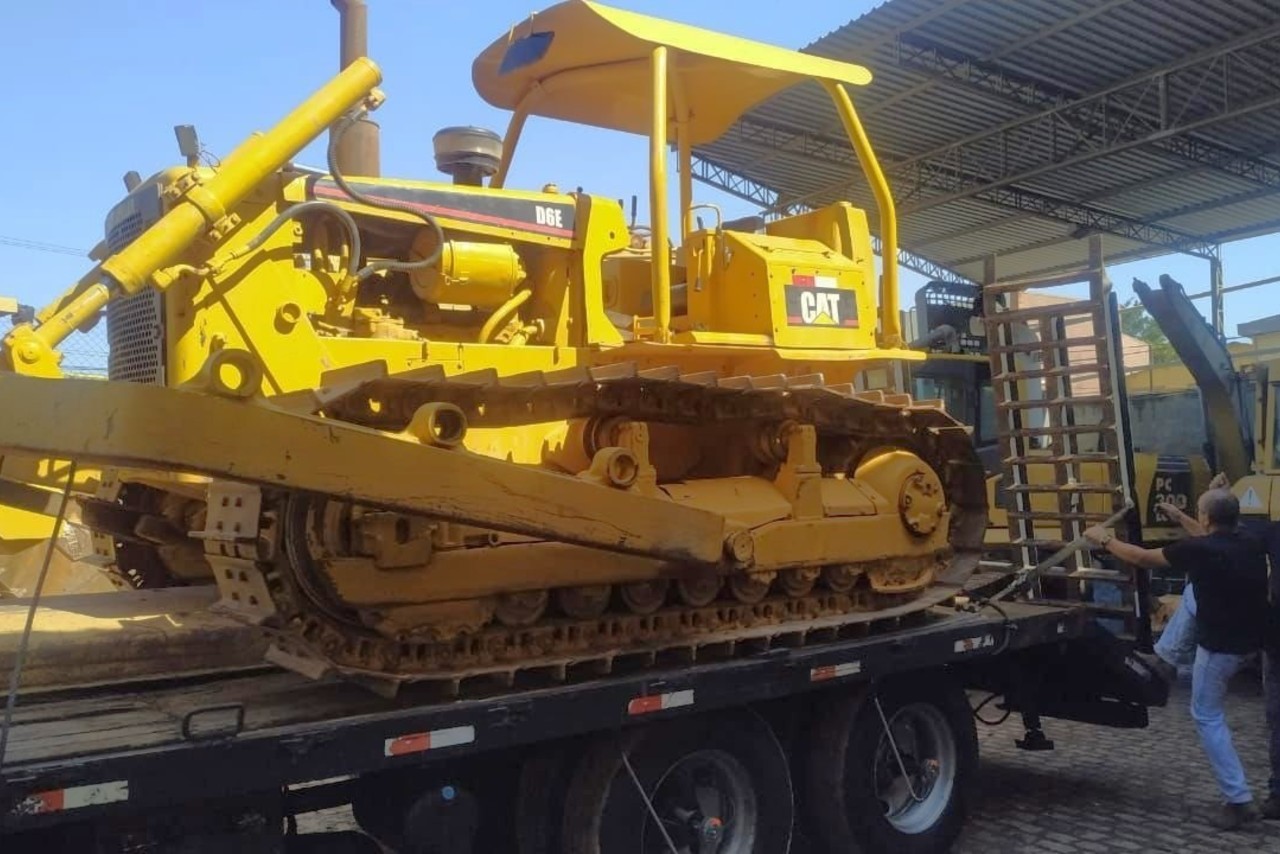 Caterpillar D6E - 89/89 2