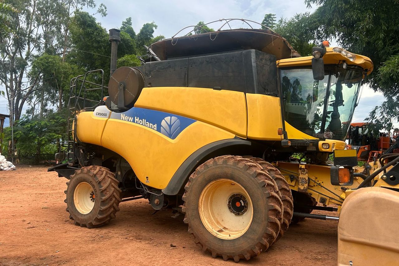 New Holland CR 9060 - 12/12 3