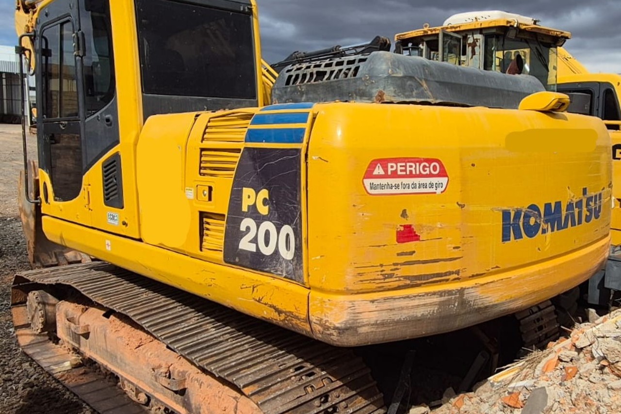 Komatsu PC200 - 12/12 4