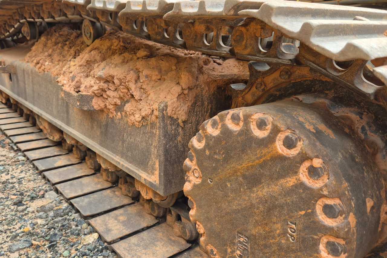 Komatsu PC200 - 12/12 10