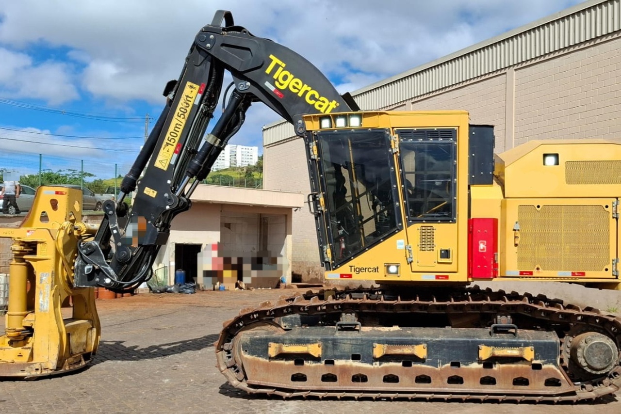 Tigercat 855E - 22/23 5