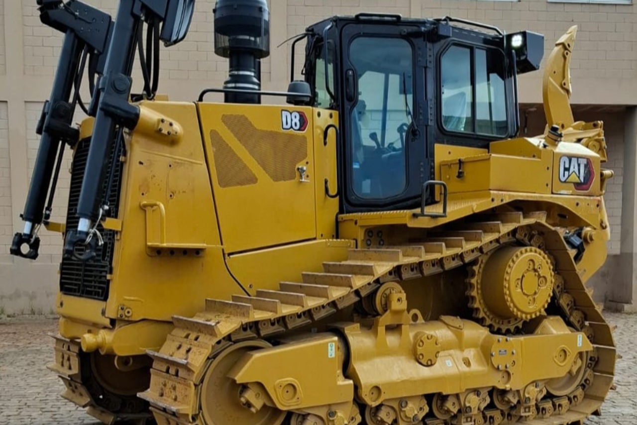 Caterpillar  D8 - 24/24 7