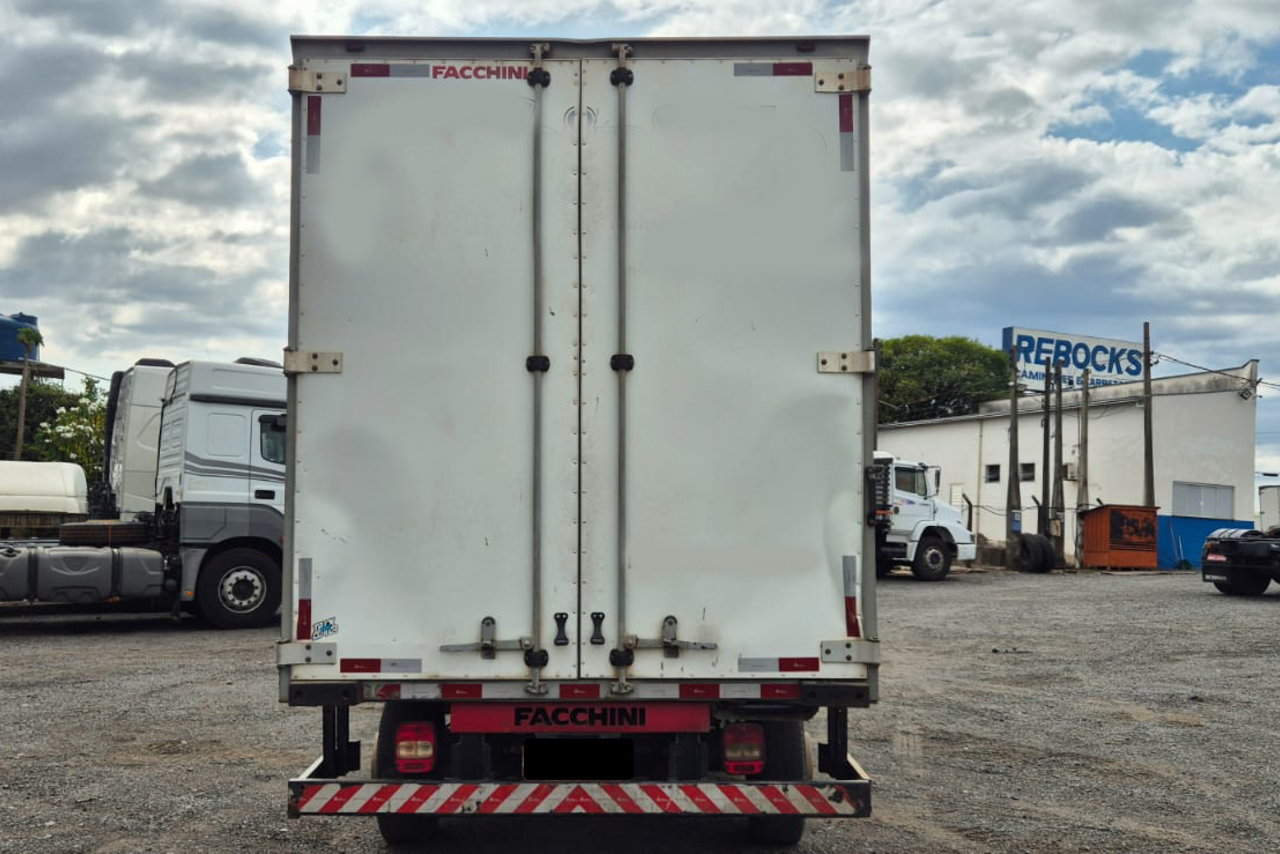Volkswagen Delivery Express DRC 4X2 - 19/20 5