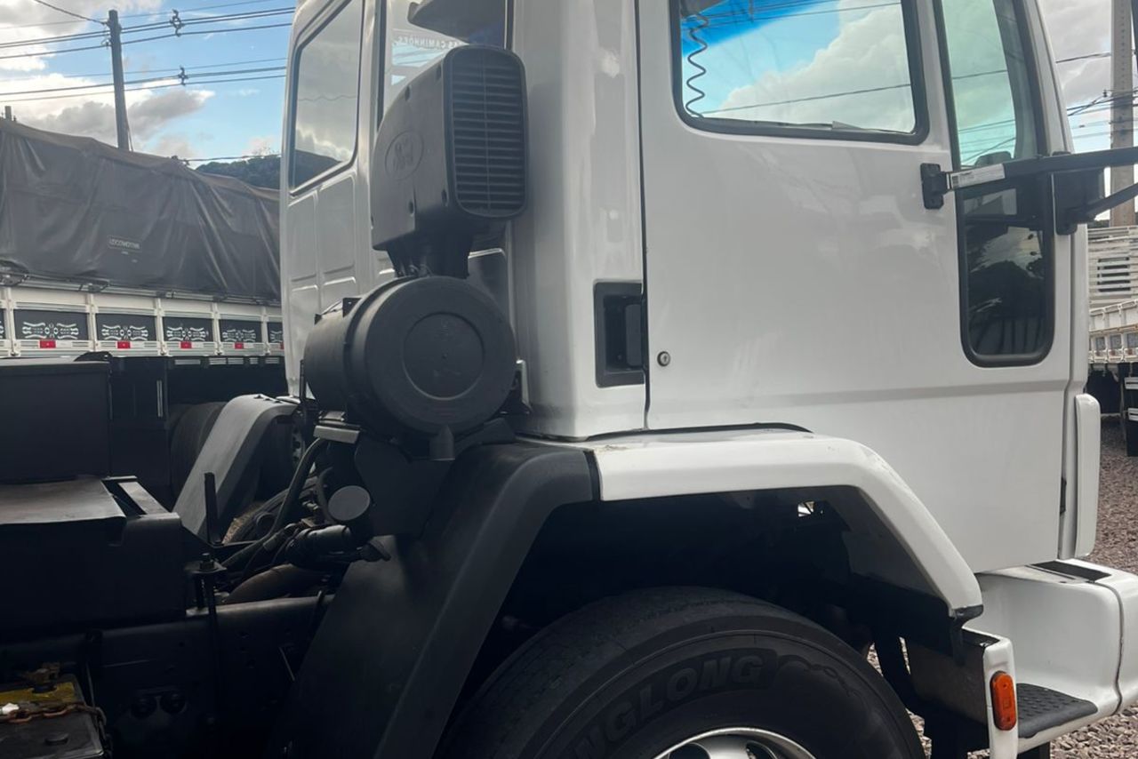 Ford Cargo1717 - 06/06 4