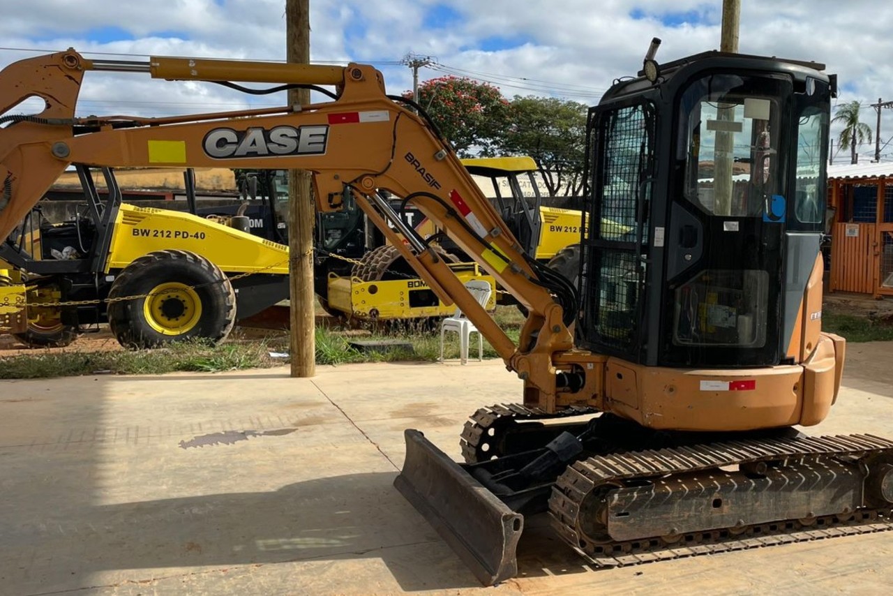 Case CX36B - 17/17 3