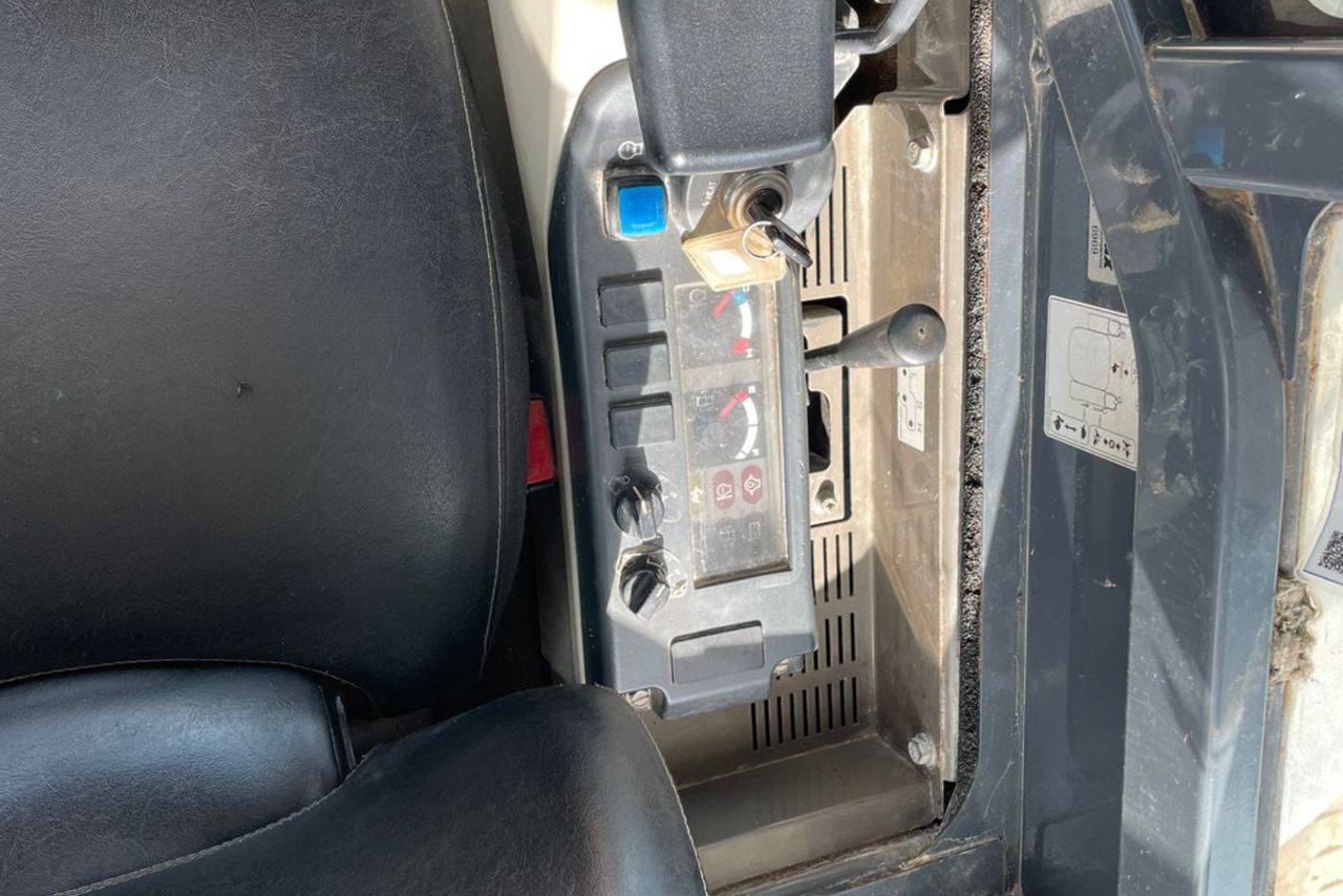 Case CX36B - 17/17 9
