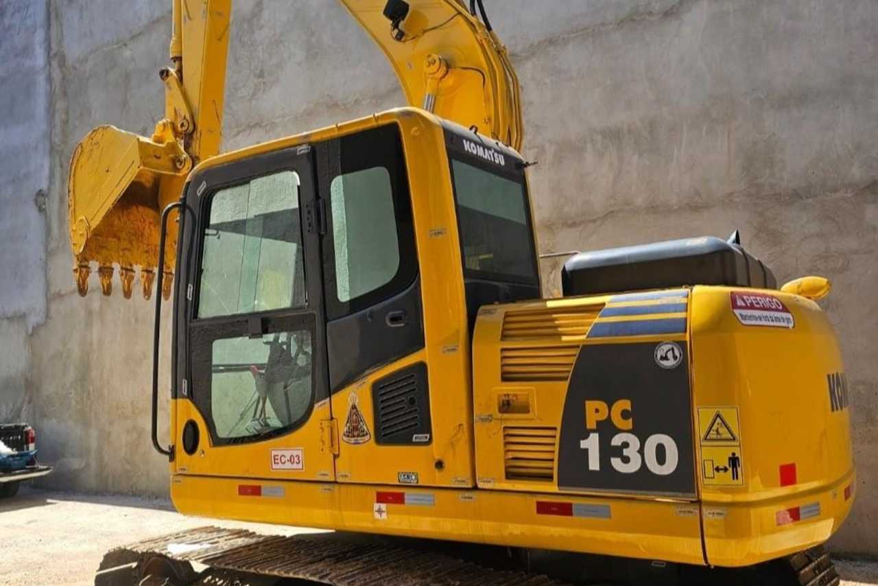 Komatsu PC130 - 12/12 2