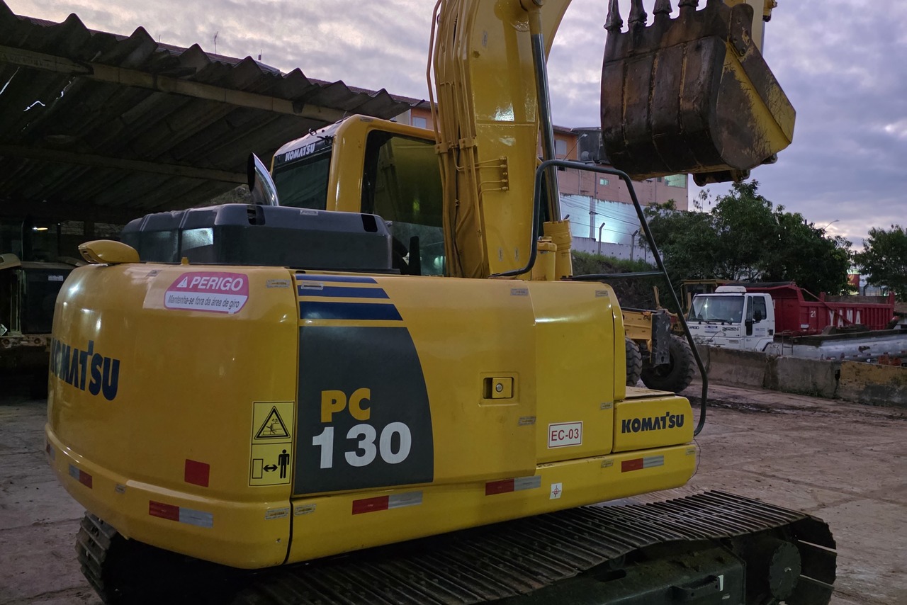 Komatsu PC130 - 12/12 12