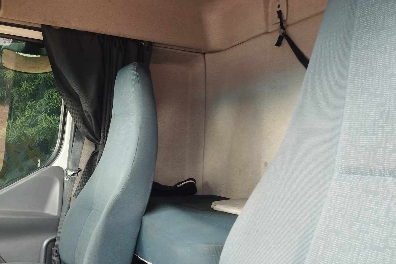 Volvo VM 270 - 13/13 2