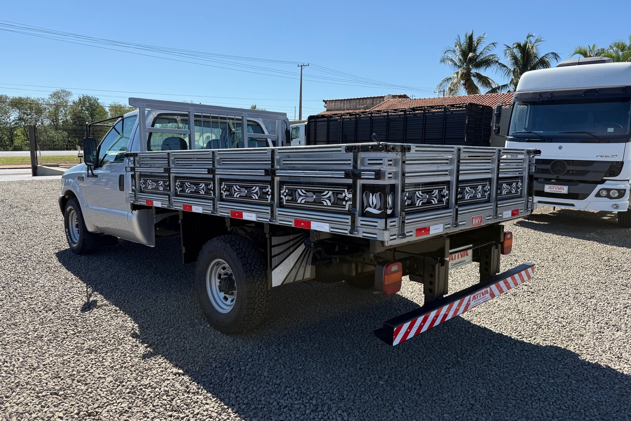 Ford F350 - 05/05 6