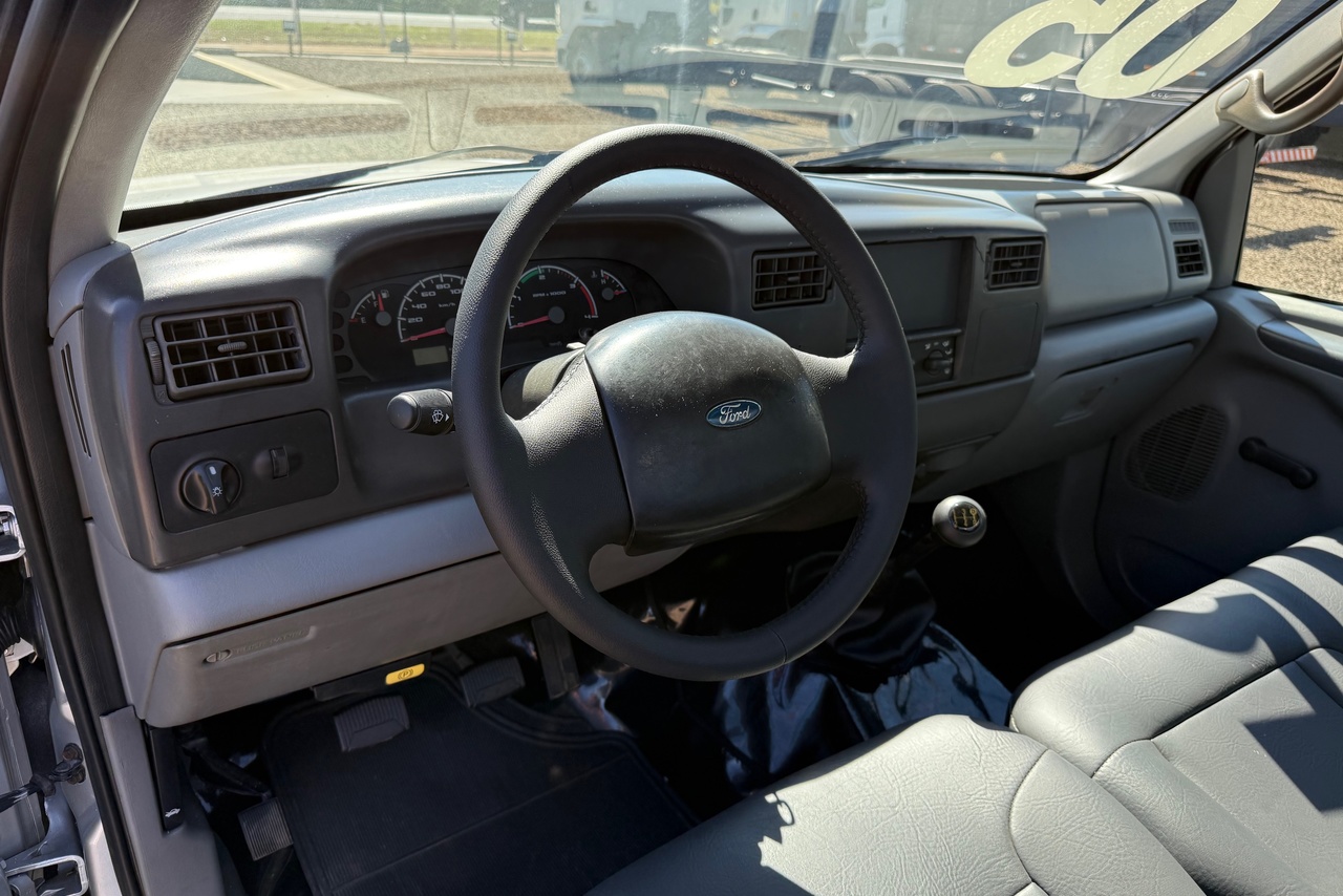 Ford F350 - 05/05 8