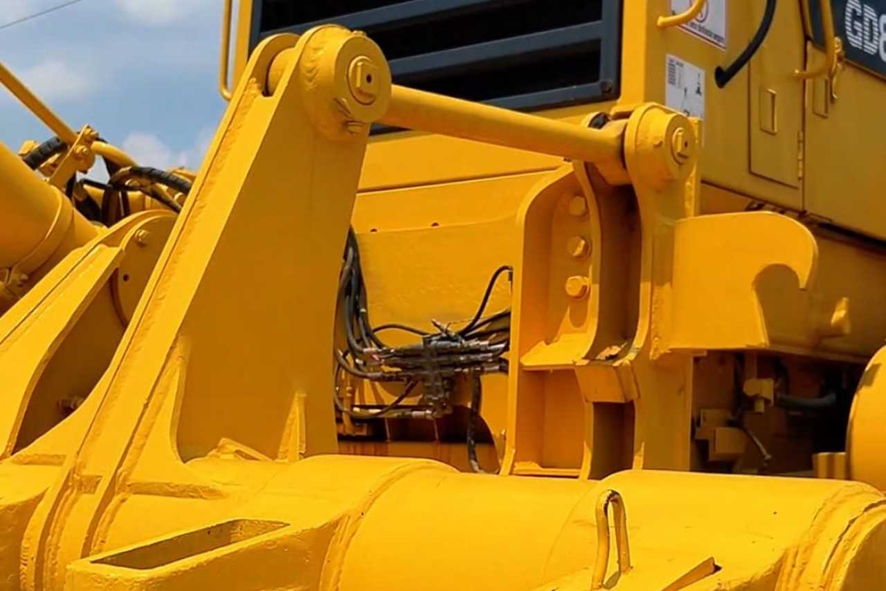 Komatsu GD825 A - 09/09 4