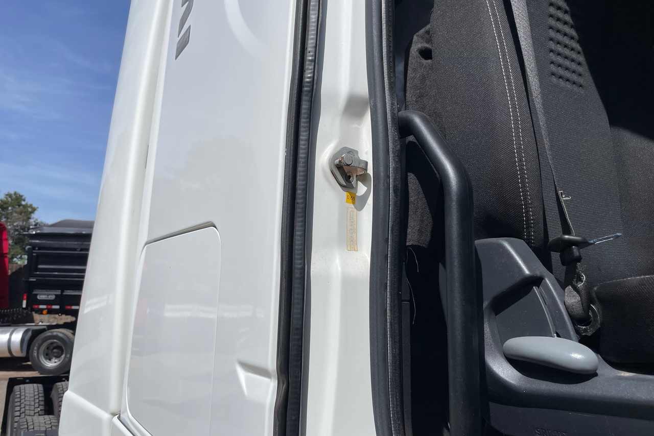 Iveco Stralis Hi Way 480  - 18/19 10
