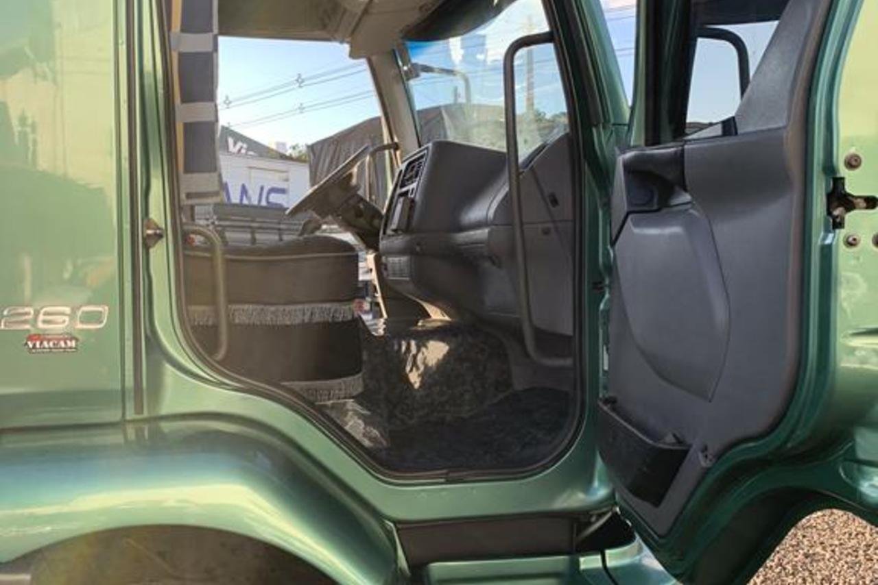 Volvo VM260 - 09/10 9