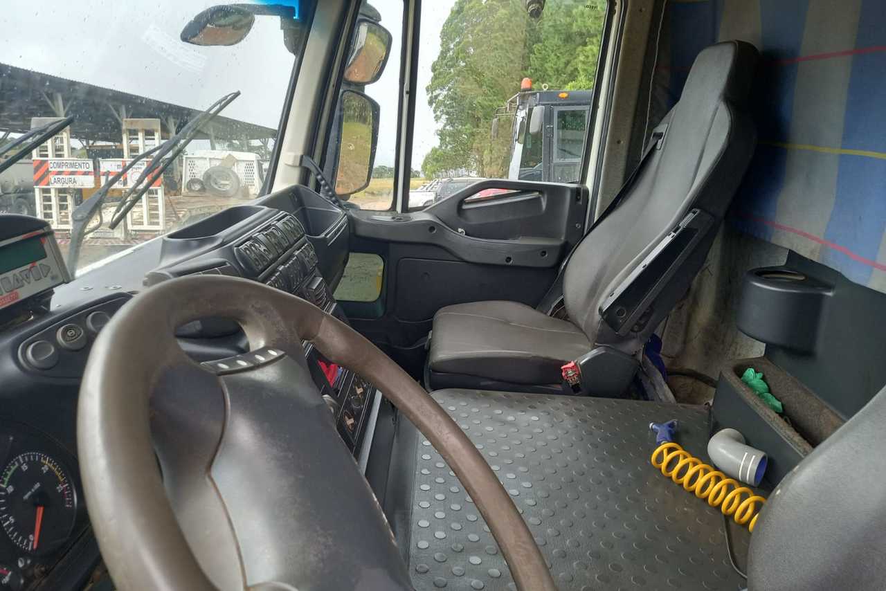 Iveco Trakker 420  - 10 3