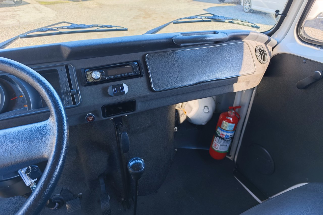 Volkswagen Kombi - 13/14 5