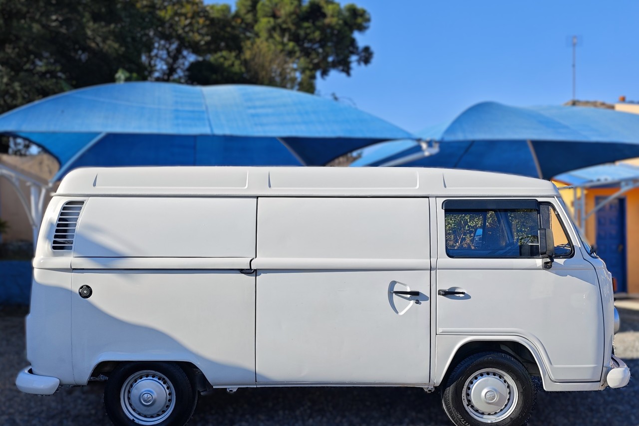 Volkswagen Kombi - 13/14 10