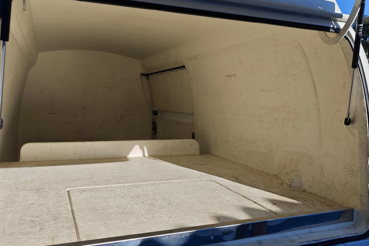 Volkswagen Kombi - 13/14 17