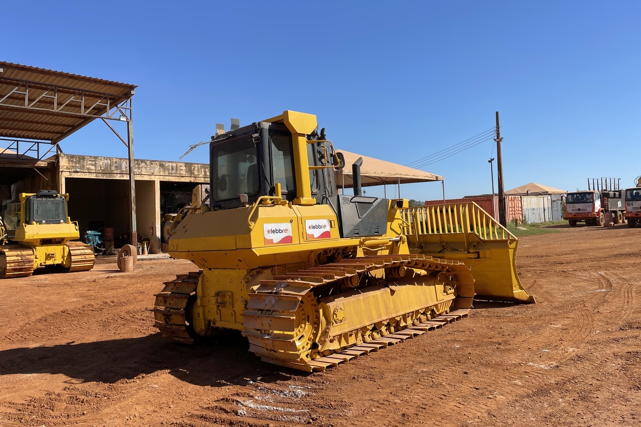 Komatsu D61 - 09/09 3