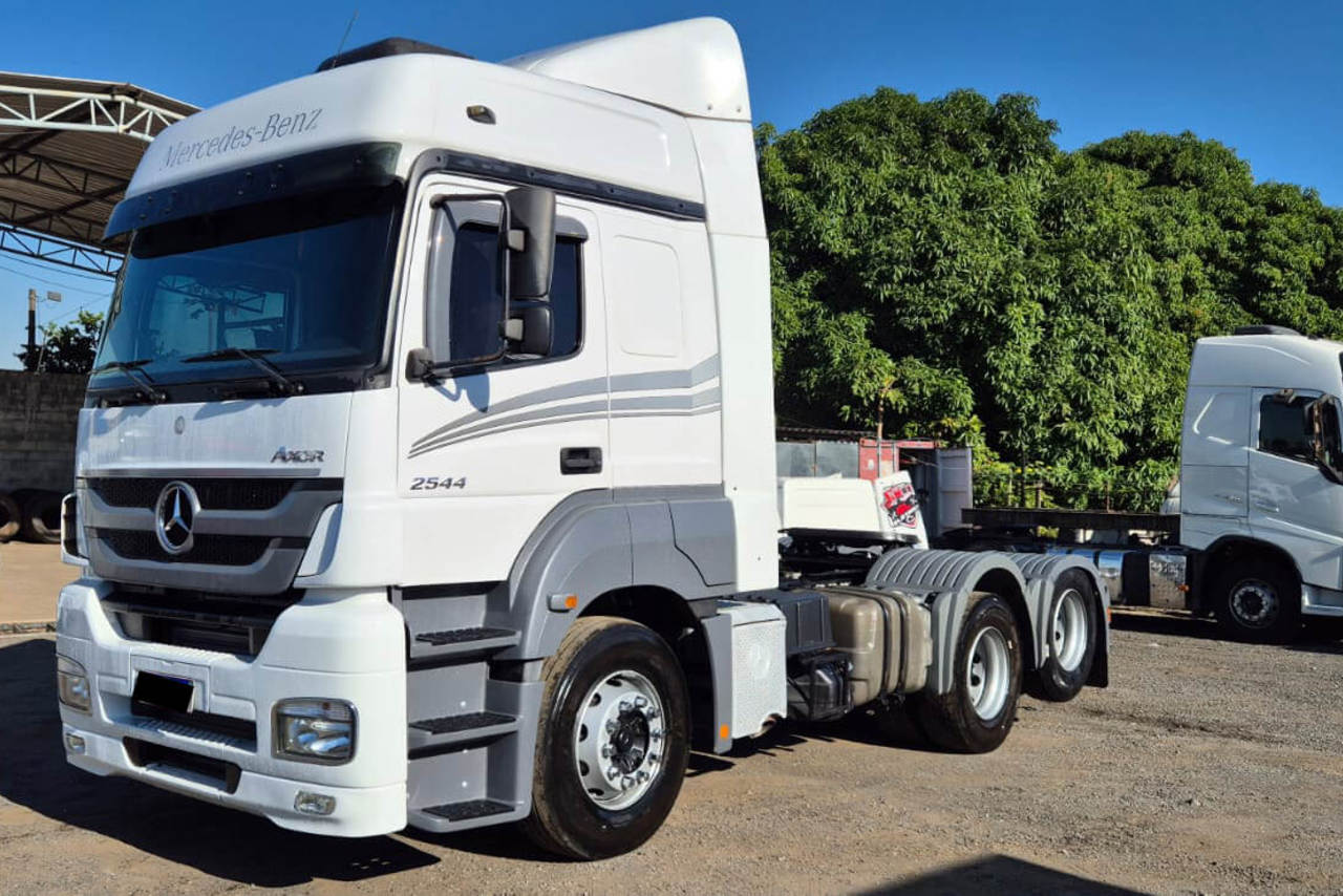 Mercedes Benz Axor 2544 - 17/18 4
