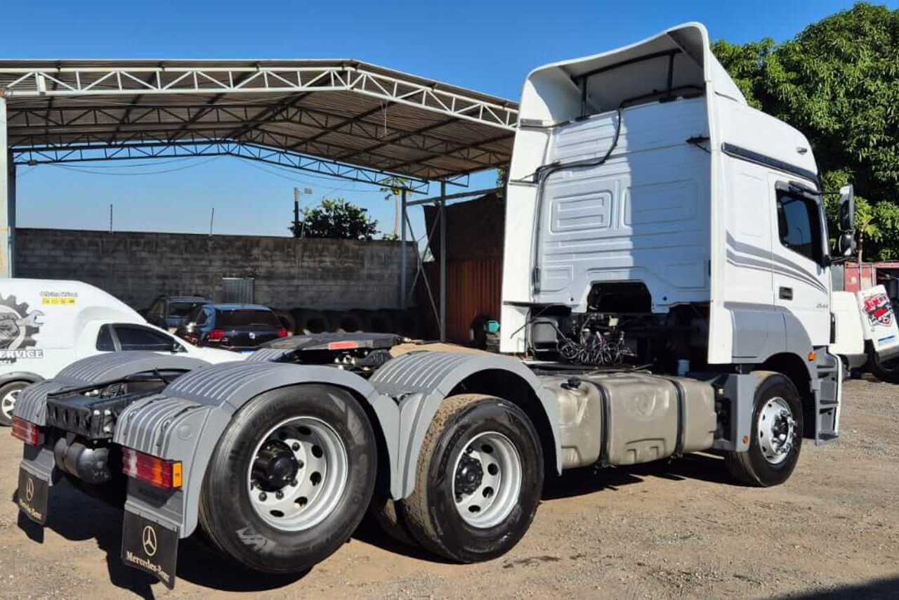 Mercedes Benz Axor 2544 - 17/18 5