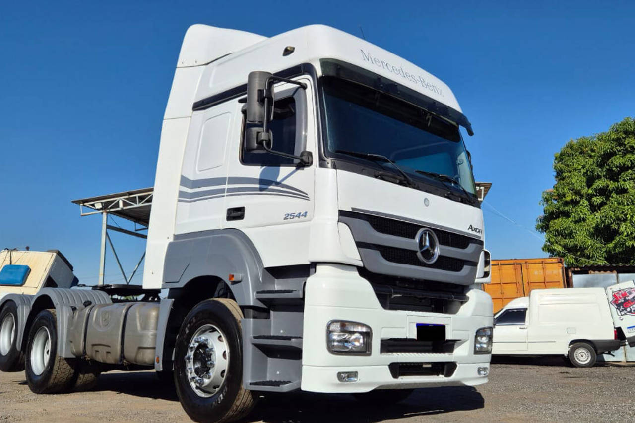 Mercedes Benz Axor 2544 - 17/18 10