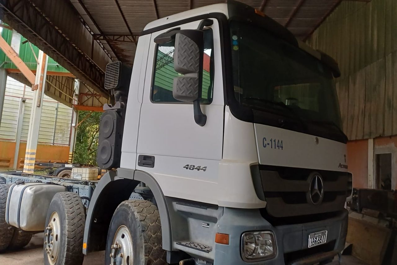 Mercedes Benz Actros 4844 K - 11/11 4