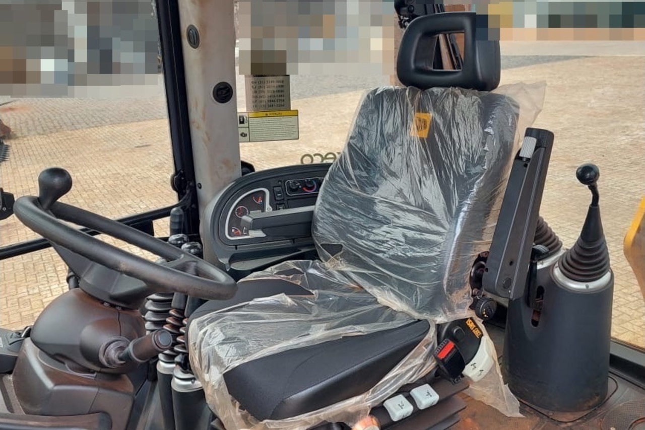 JCB 4CX - 23/23 4