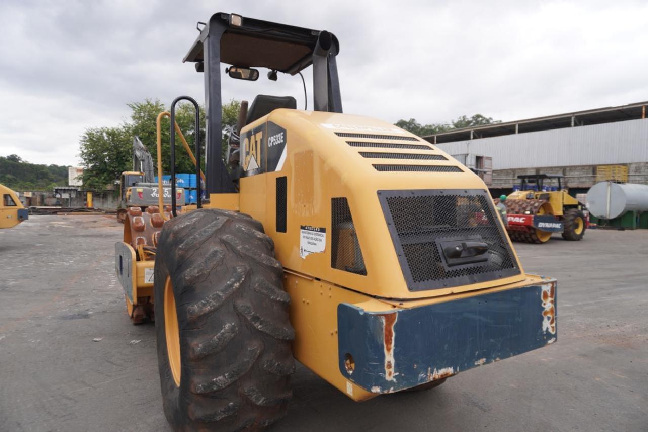 Caterpillar CP533E - 10/10 4