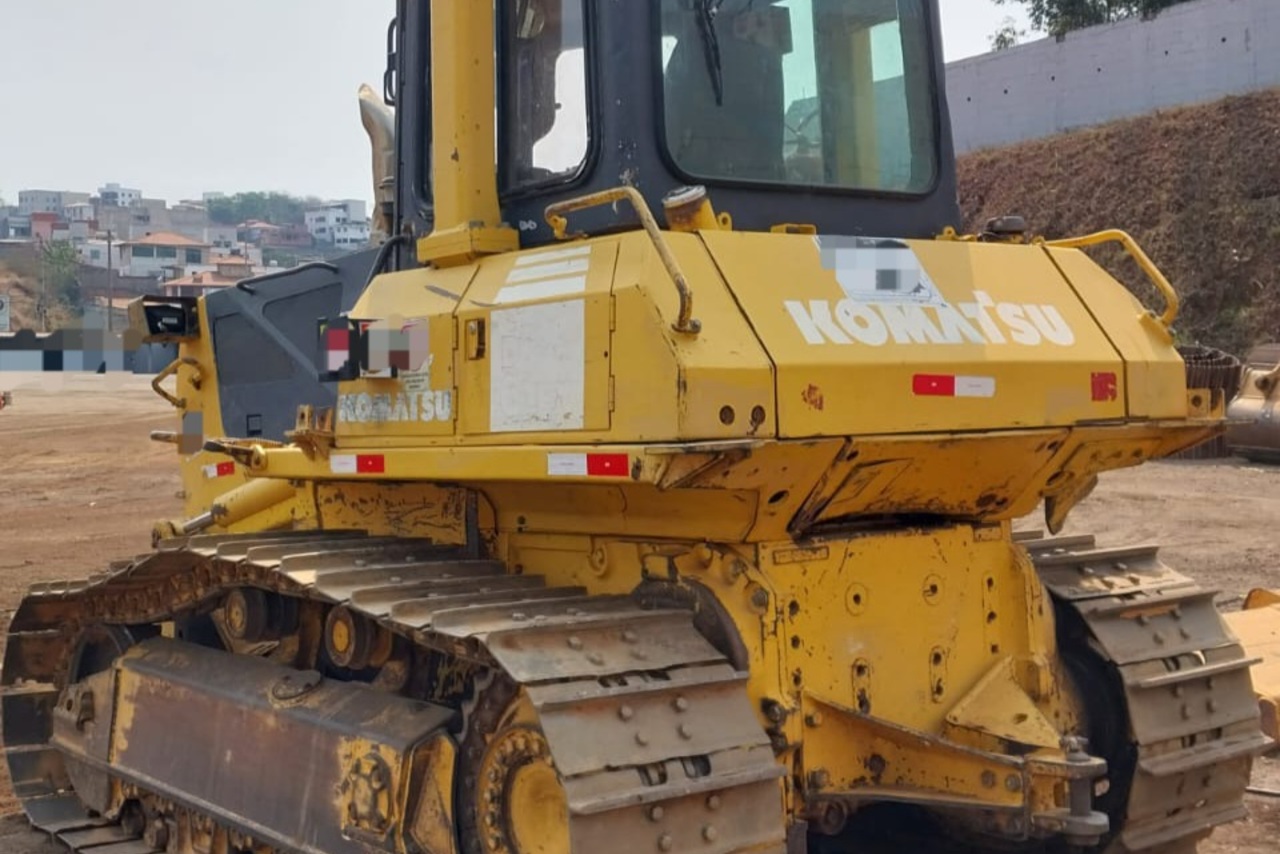 Komatsu D61-EX - 08/08 4