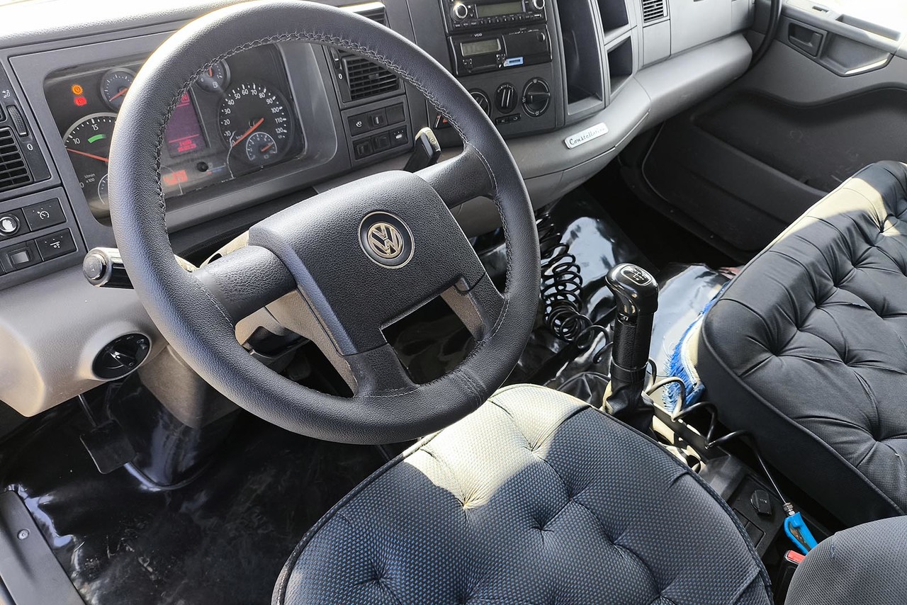 Volkswagen 24 330 - 19/20 5